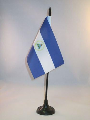 АЗ ЗНАМЕ Никарагва Табела знаме 4 х 6 - Никарагва Биро Знаме 15 х 10 см-Црна Пластична Стап И База